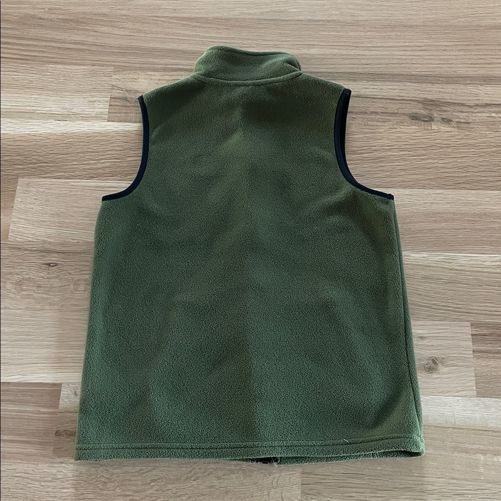 Caterpillar boy’s fleece vest - Picture 3 of 3